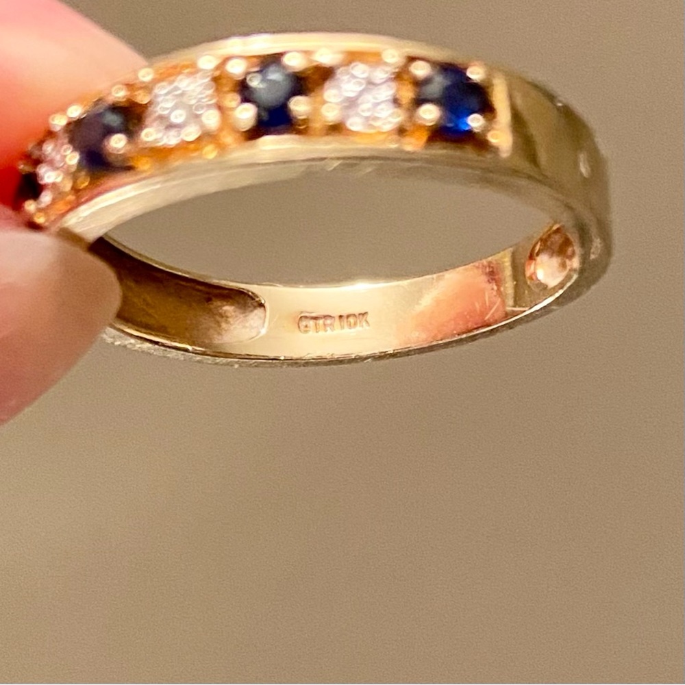 10K Gold Diamond and Sapphire Ring - Picture 5 of 5